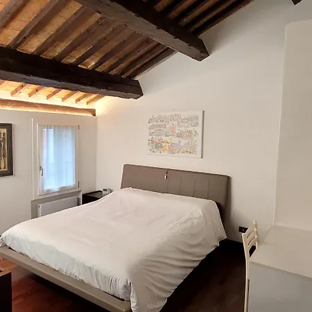 Ca Lori سكورْتْسي